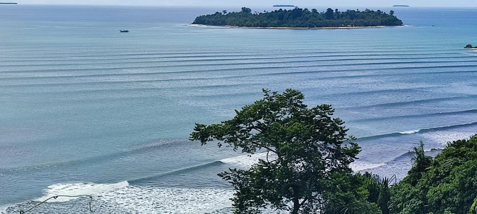 Апартаменты Air Manis Secret Surfcamp Taluk Batung Экстерьер фото