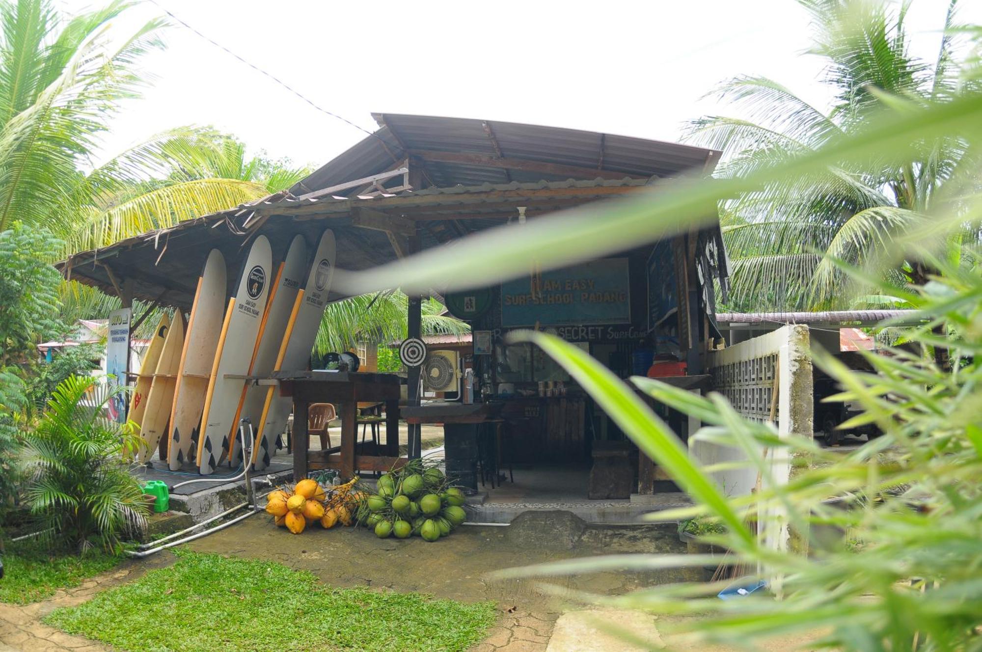 Апартаменты Air Manis Secret Surfcamp Taluk Batung Экстерьер фото